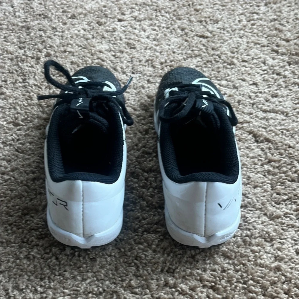 Nike dynamic cleats